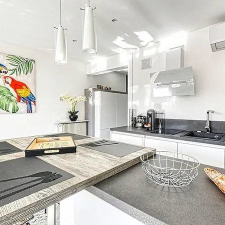 Amazing Croisette Apt With Parking By Guestready Cannes
